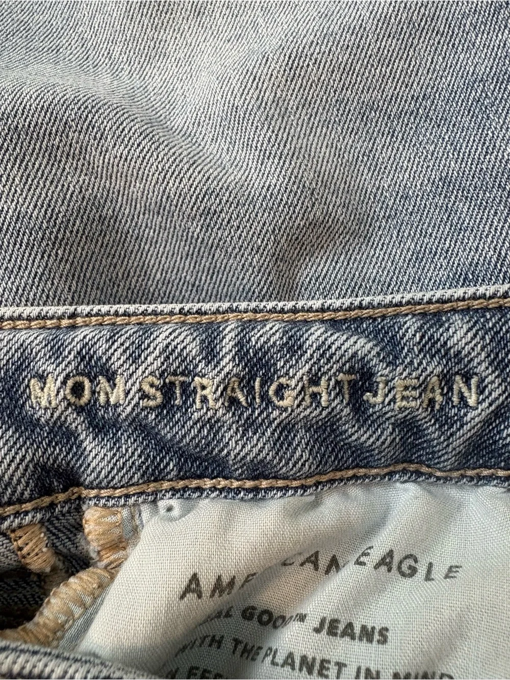 American Eagle Mom Straight Jeans.  Size 2 Short
